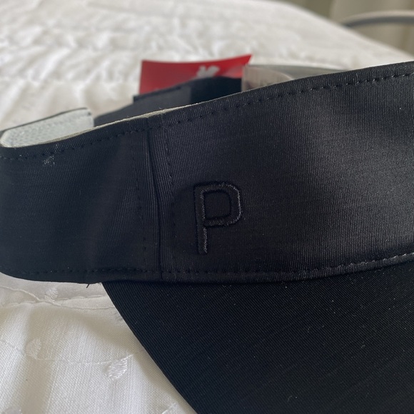 Puma Golf Ladies Visor, Black with gray padded insides. - Picture 3 of 5